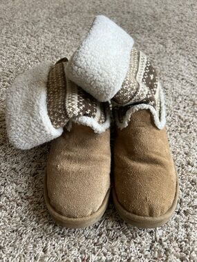 American Eagle Outfitters Tan Suede-Look Sherpa Cuff Ankle Boots